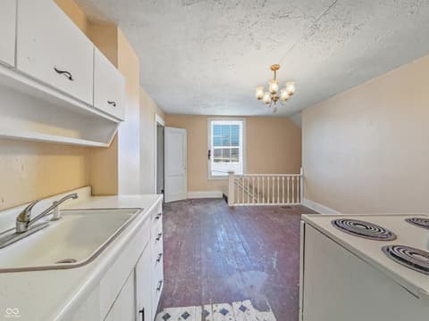 Photo of 302 S Holmes Avenue, Indianapolis, IN