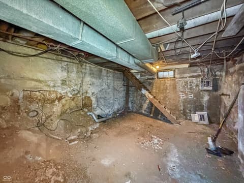 Photo of 302 S Holmes Avenue, Indianapolis, IN