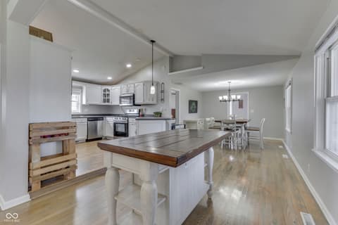 Photo of 6125 E Edgewood Avenue, Indianapolis, IN