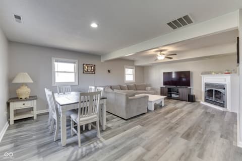 Photo of 6125 E Edgewood Avenue, Indianapolis, IN