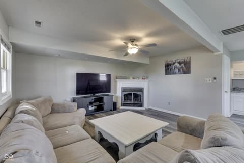Photo of 6125 E Edgewood Avenue, Indianapolis, IN