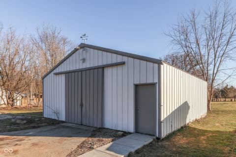 Photo of 6125 E Edgewood Avenue, Indianapolis, IN