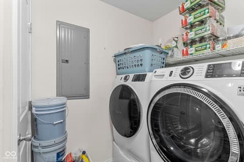 Laundry room at 1319 W Commerce Street, Brownstown, IN