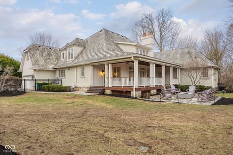 Side exterior at 4530 Chase Oak Court, Zionsville, IN