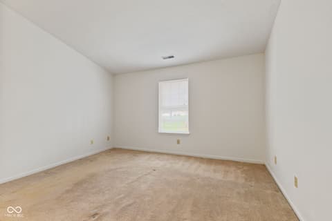 Photo of 1341 Magnolia Drive, Greenfield, IN