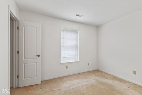 Photo of 1341 Magnolia Drive, Greenfield, IN