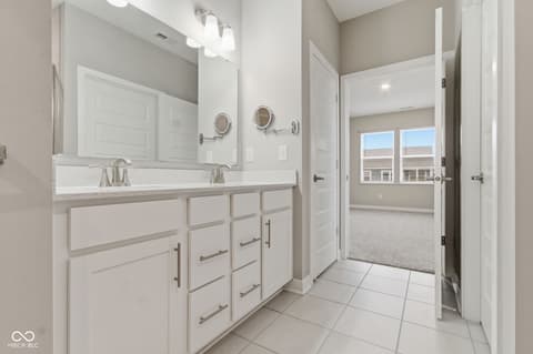Primary bathroom at 813 Sapp Circle, Westfield, IN