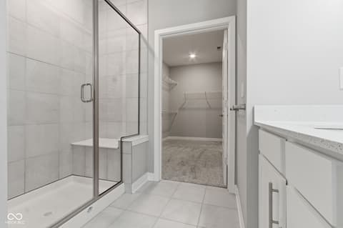 Primary bathroom at 813 Sapp Circle, Westfield, IN