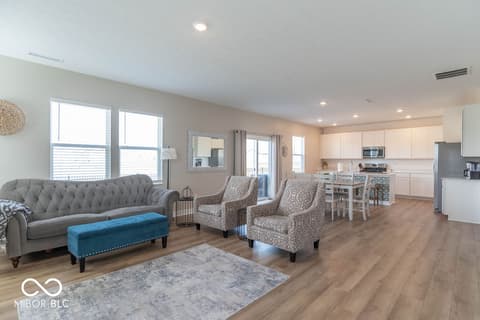 Living room at 1516 Ironwood Road, Greenfield, IN