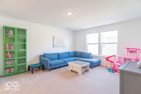 Living room at 1516 Ironwood Road, Greenfield, IN