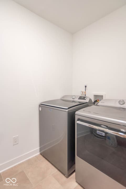Laundry room at 1516 Ironwood Road, Greenfield, IN