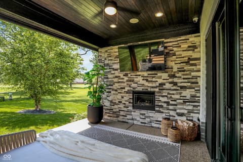 Photo of 3081 Golfview Drive, Greenwood, IN