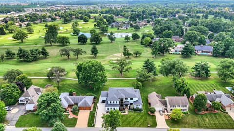 Photo of 3081 Golfview Drive, Greenwood, IN