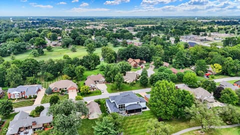Photo of 3081 Golfview Drive, Greenwood, IN
