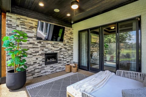 Photo of 3081 Golfview Drive, Greenwood, IN