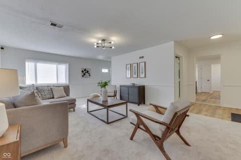 Photo of 640 W Stop 11 Road, Indianapolis, IN