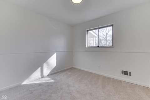 Photo of 640 W Stop 11 Road, Indianapolis, IN