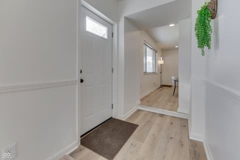 Photo of 640 W Stop 11 Road, Indianapolis, IN