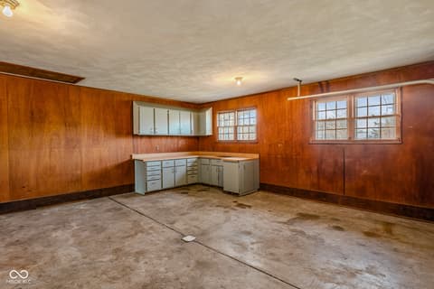 Photo of 2215 Albany Street, Beech Grove, IN