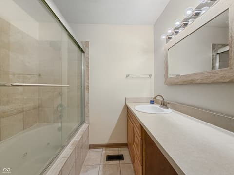 Photo of 4608 Stansbury Lane, Indianapolis, IN