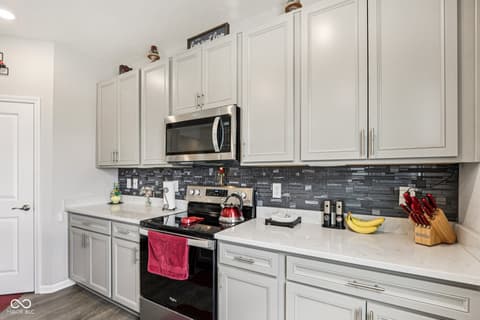 Photo of 1944 Fairmount Drive, Greenfield, IN