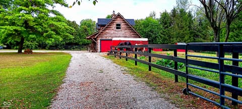 Photo of 1022 E 600 S, Franklin, IN
