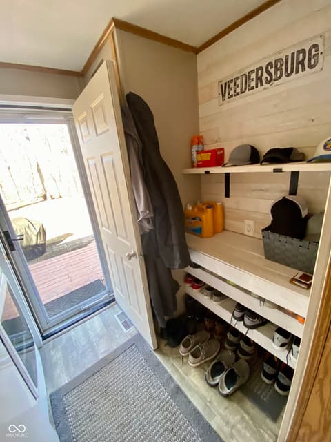 Photo of 786 E Bonebrake Road, Veedersburg, IN
