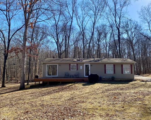 Photo of 786 E Bonebrake Road, Veedersburg, IN