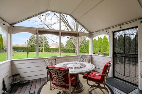 Photo of 4401 Brittany Drive, Zionsville, IN