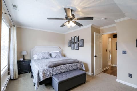 Photo of 4401 Brittany Drive, Zionsville, IN