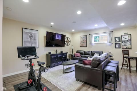 Photo of 4401 Brittany Drive, Zionsville, IN