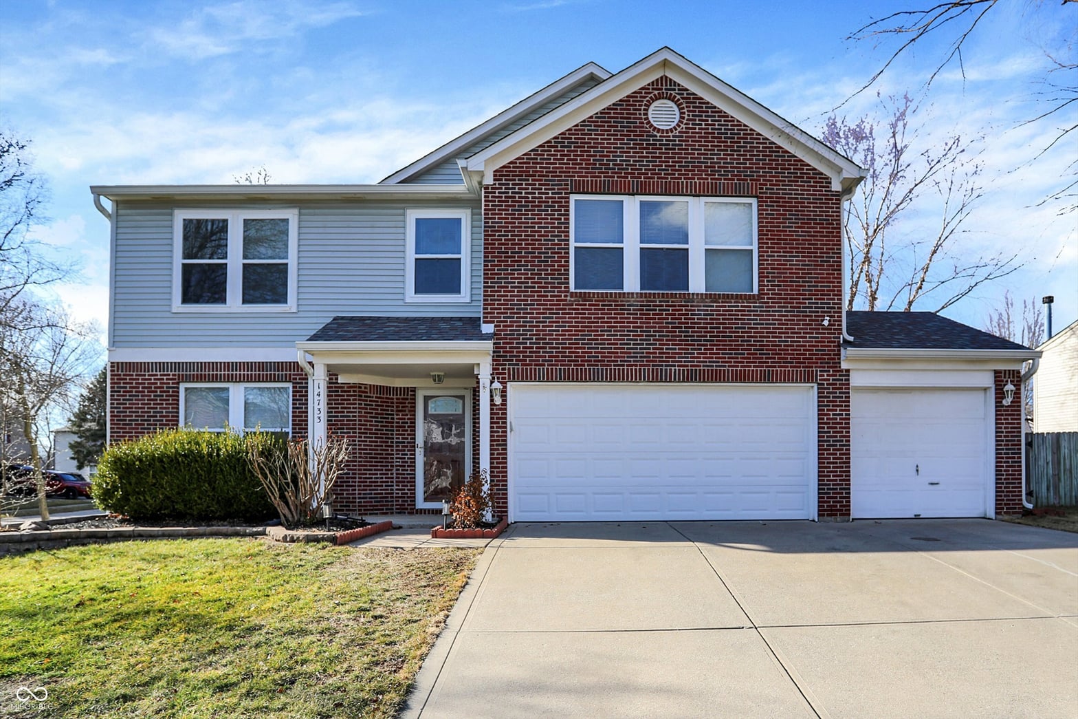 Front exterior at 14733 Drayton Drive, Noblesville, IN