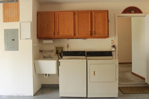 Laundry room at 6376 Village Oak Court, Indianapolis, IN