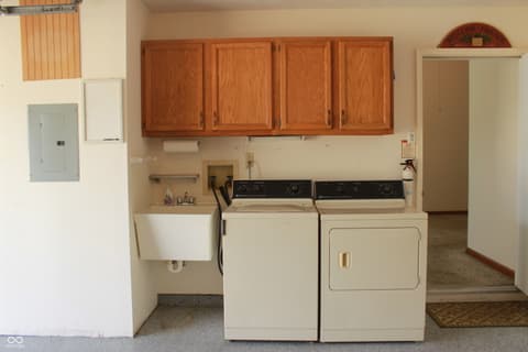 Laundry room at 6376 Village Oak Court, Indianapolis, IN