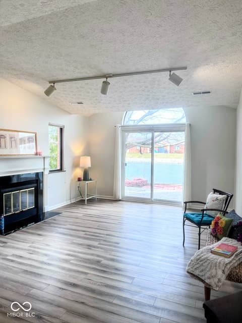 Photo of 2078 Oak Run North Drive, Indianapolis, IN