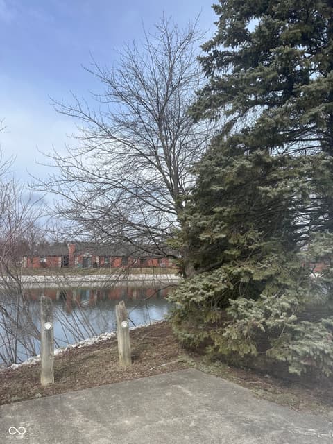 Photo of 2078 Oak Run North Drive, Indianapolis, IN