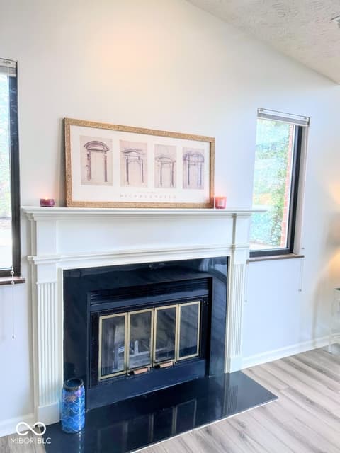 Photo of 2078 Oak Run North Drive, Indianapolis, IN