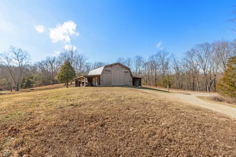 Photo of 3391 W County Road 1125 N, Seymour, IN