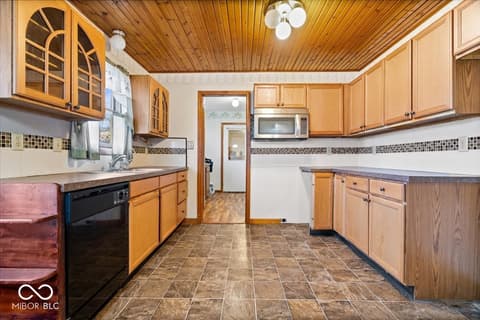 Kitchen at 881 Westridge North Drive, Noblesville, IN