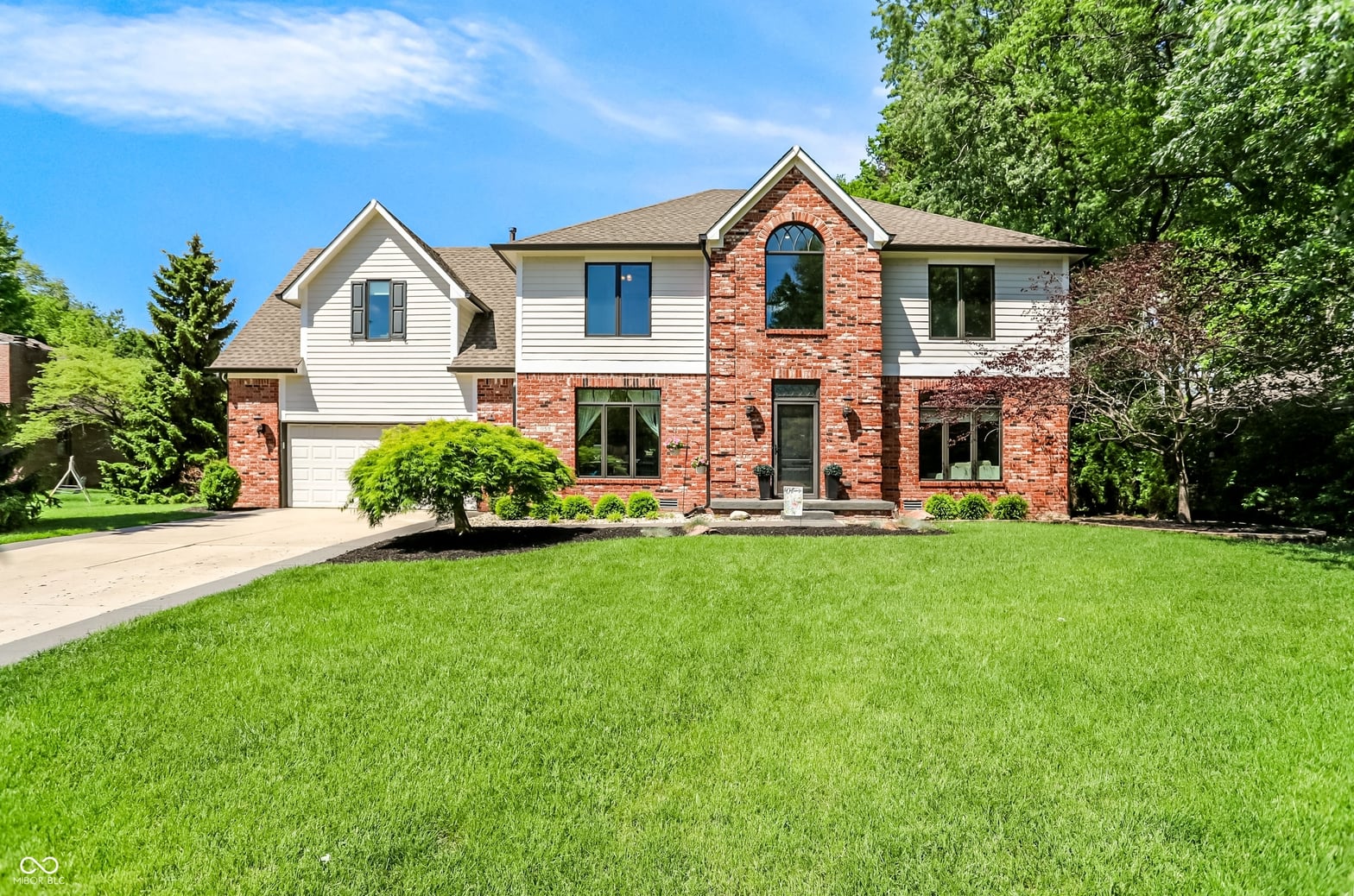 Photo of 1159 Paris Drive, Franklin, IN