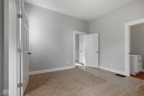 Photo of 513 S West Street, Shelbyville, IN