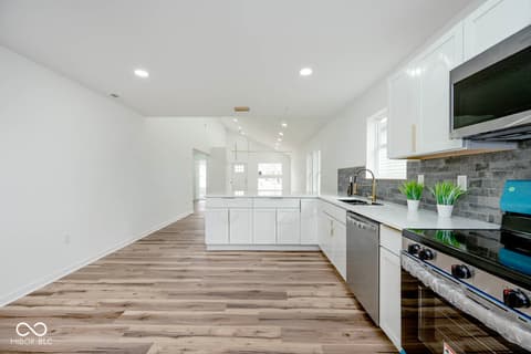 Photo of 562 N Tremont Street, Indianapolis, IN