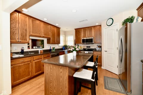 Photo of 5514 Coventry Park Way, Indianapolis, IN