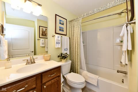 Photo of 5514 Coventry Park Way, Indianapolis, IN