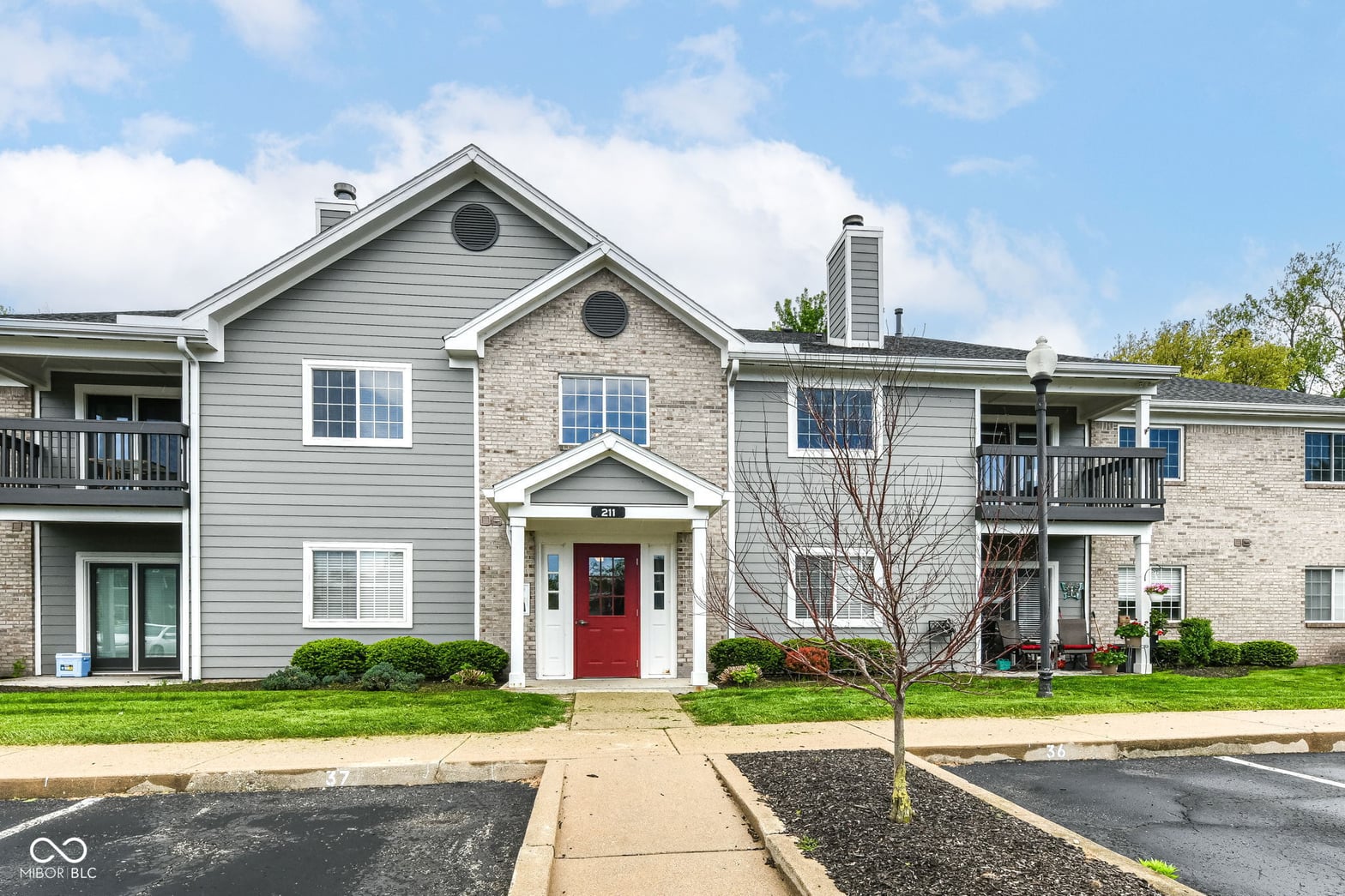 Photo of 211 Faulkner Court, Carmel, IN