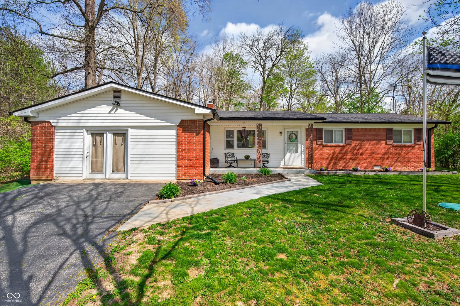 Photo of 6986 W State Road 44, Morgantown, IN