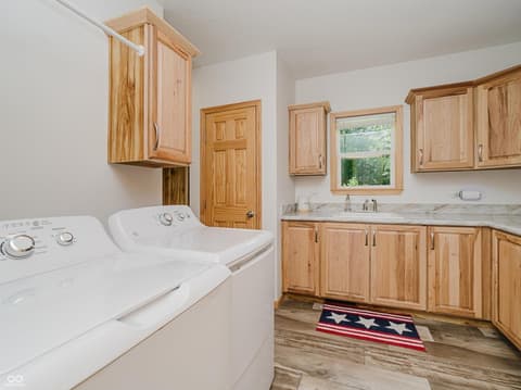 Laundry room at 9330 S State Road 243, Cloverdale, IN