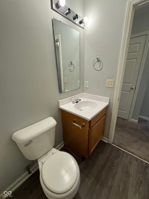 Photo of 3971 Waterfield Drive, Indianapolis, IN