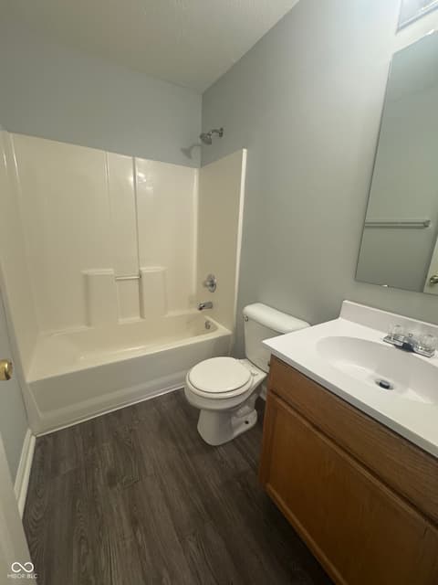 Photo of 3971 Waterfield Drive, Indianapolis, IN
