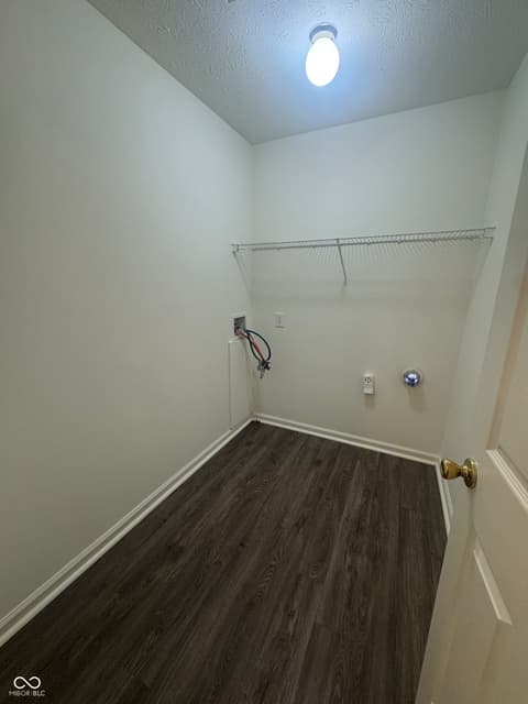 Photo of 3971 Waterfield Drive, Indianapolis, IN